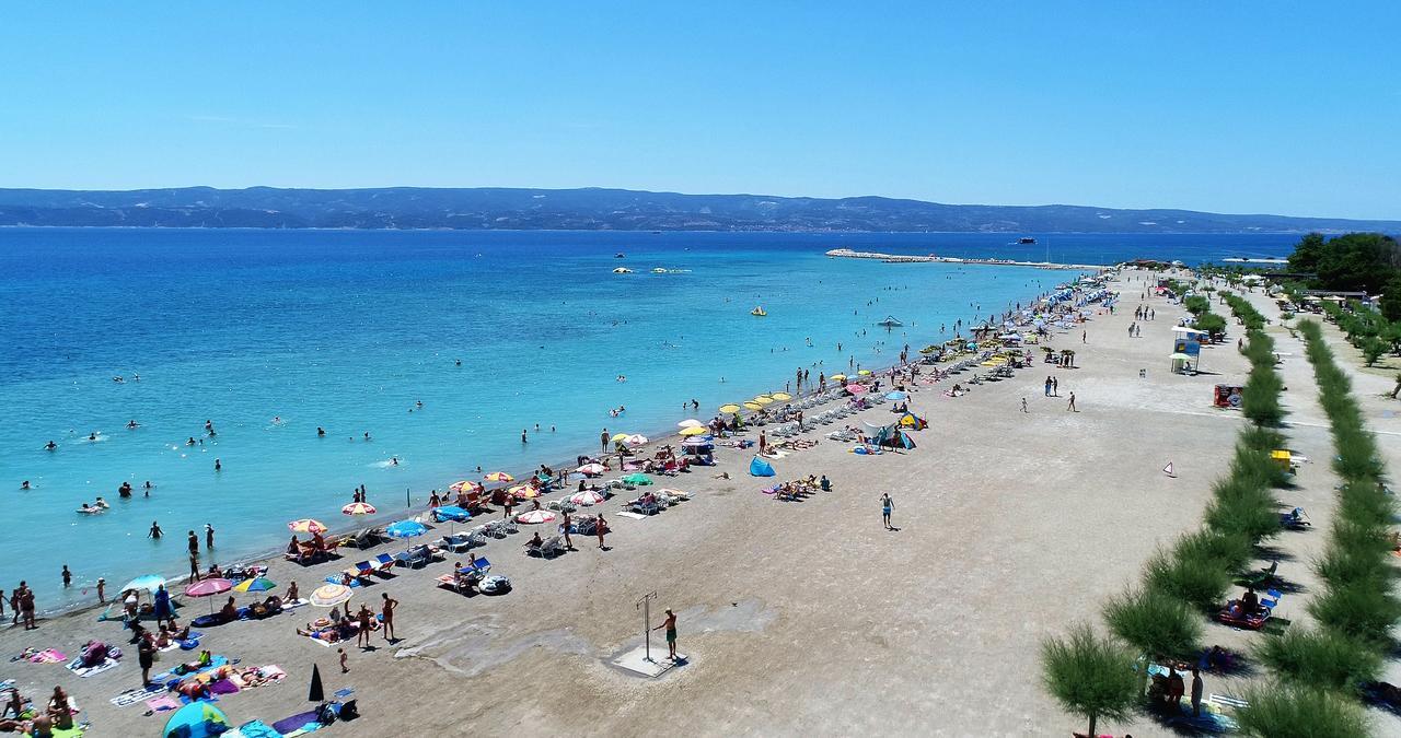 Apartment Omis Holiday Экстерьер фото